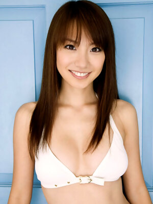 Azusa Yamamoto Asian is a very lustful chick posing so erotically